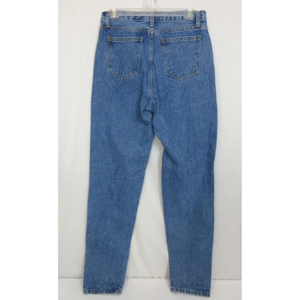 Women's Size Medium 29
